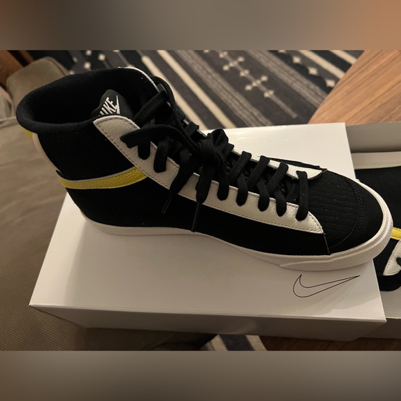 Nike Blazer Mid ‘77 Custom NIB - Picture 6 of 7